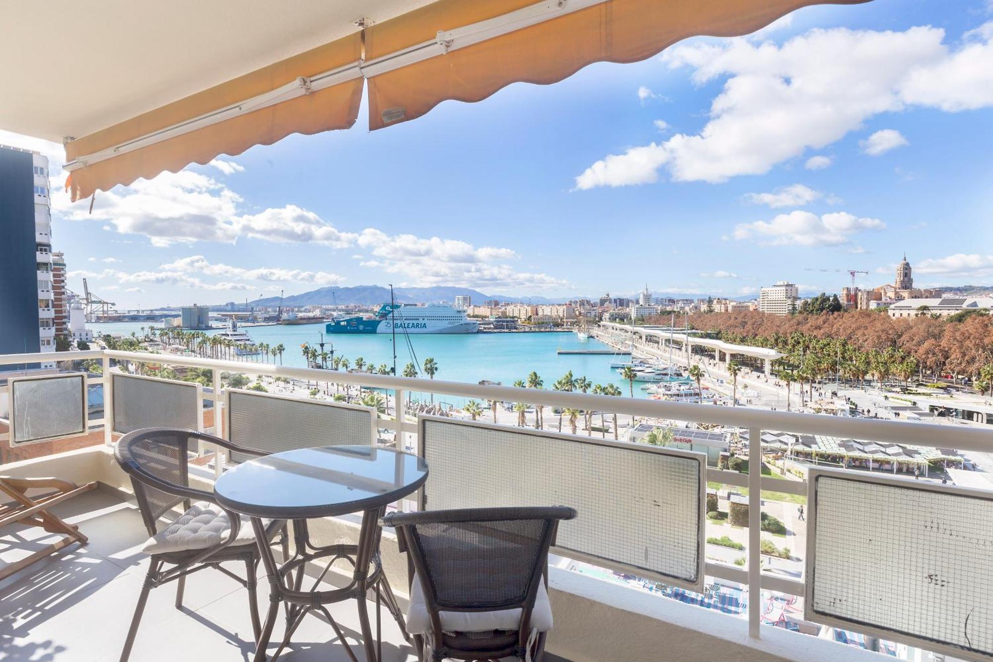 La Marina Suite Malaga Bagian luar foto
