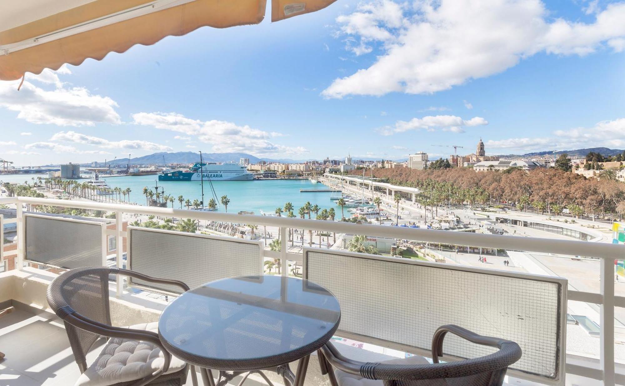La Marina Suite Malaga Bagian luar foto