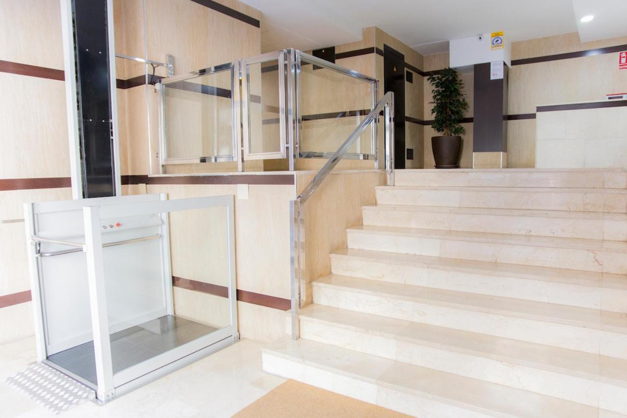 La Marina Suite Malaga Bagian luar foto