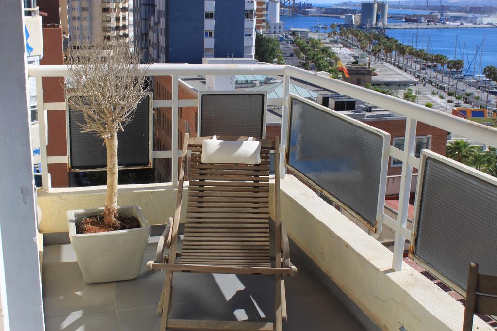 La Marina Suite Malaga Bagian luar foto
